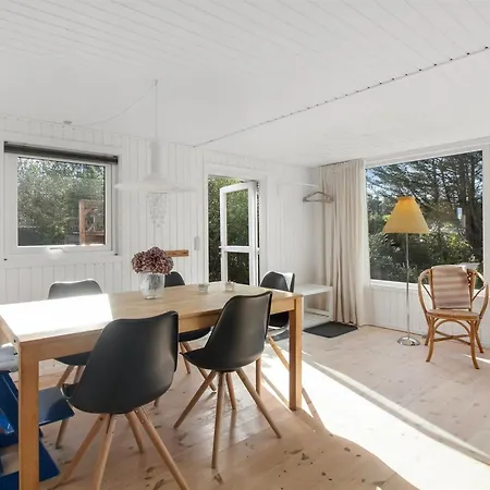 Reeta - 450m From The Sea By Interhome *